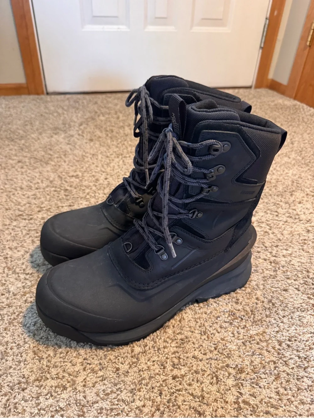 The North Face Chilkat V 400 Waterproof Boots - Men’s 11.5